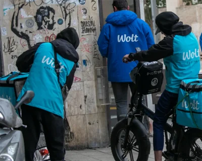 תמונה המתארת את לחברות השליחויות יש דם על הידיים - רשימה